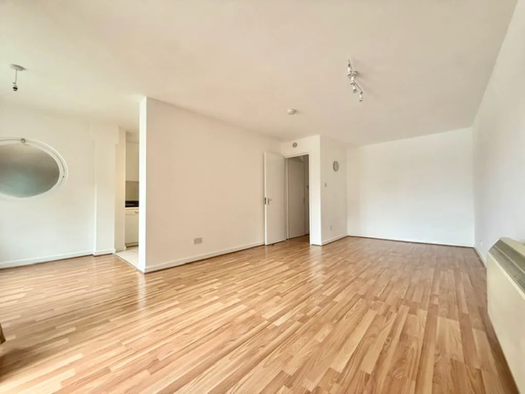 Maynards Quay, London E1W 3RY, photo 3