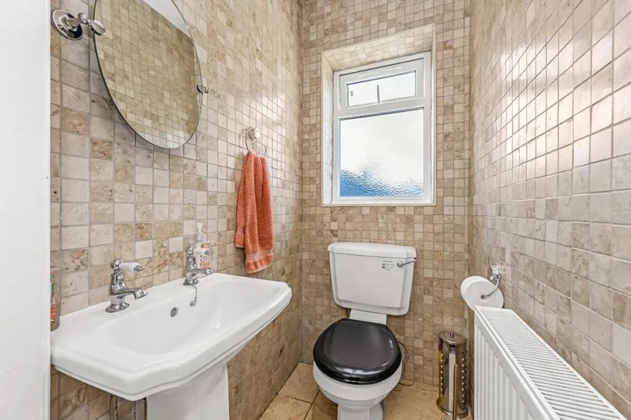 Old Church Road, London, photo 11