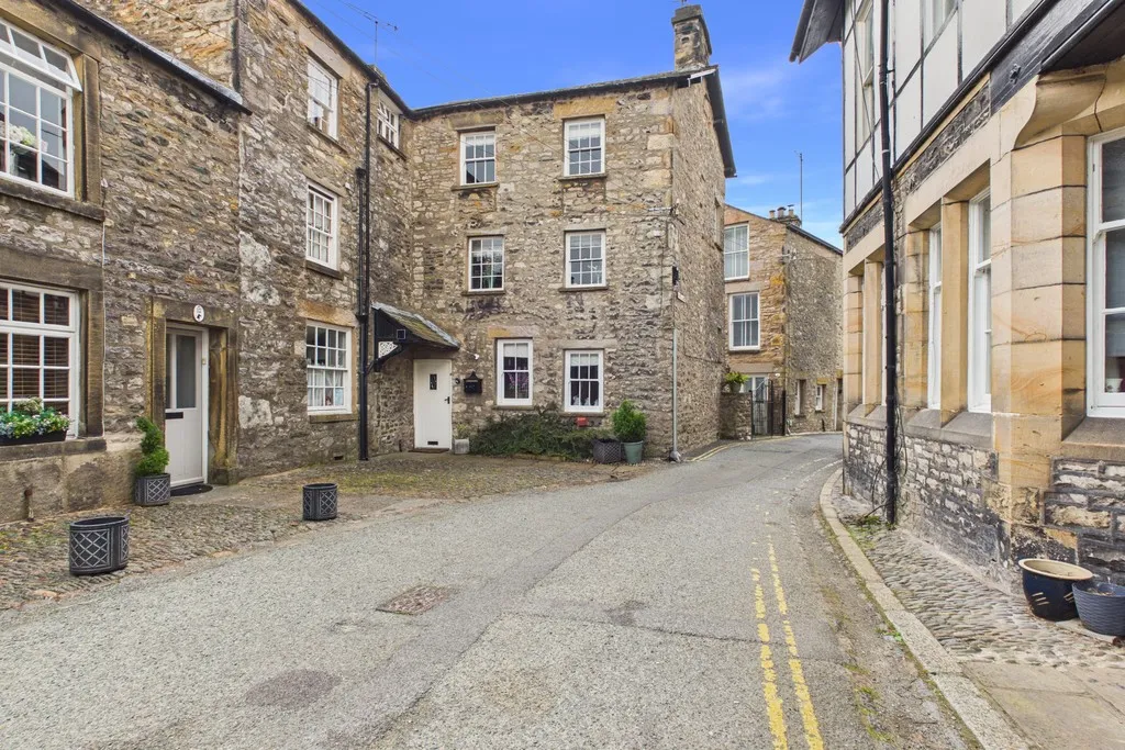 Horse Market, Kirkby Lonsdale, LA6, photo 10