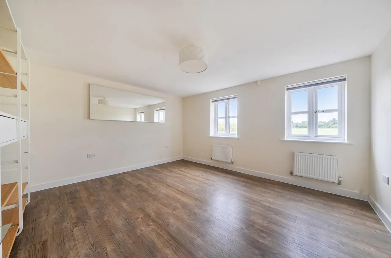 Fetlock Drive, Racecourse, RG14, photo 13