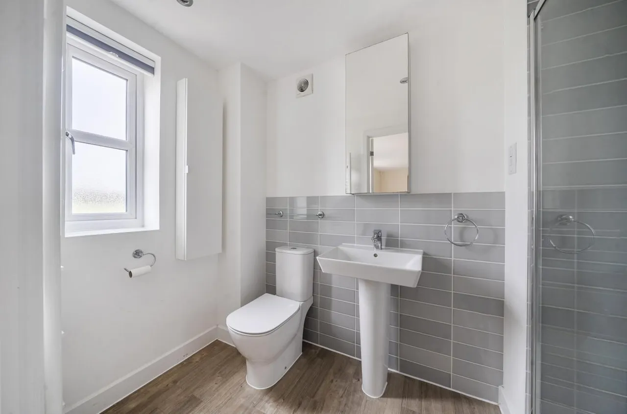 Fetlock Drive, Racecourse, RG14, photo 12