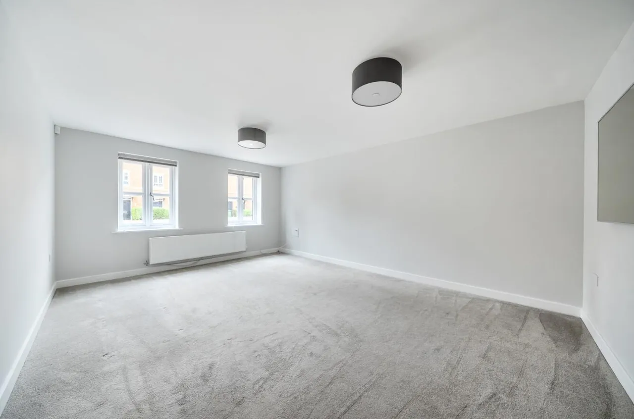 Fetlock Drive, Racecourse, RG14, photo 5