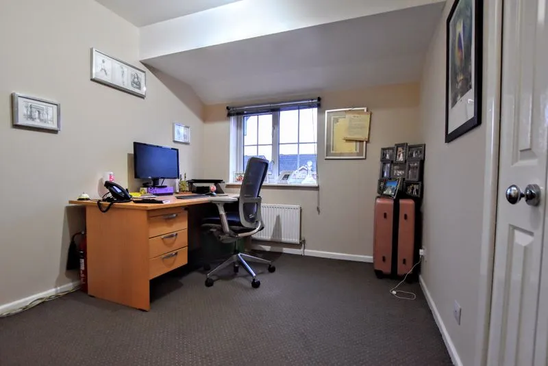 Muddiford Lane, Furzton, Milton Keynes, Buckinghamshire, MK4 1LS, photo 15
