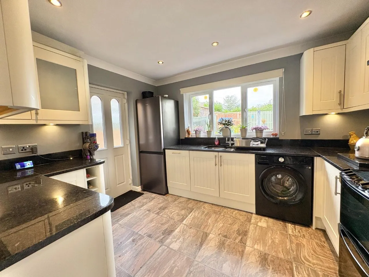 Vicarage Gardens, Willington, DL15, photo 5
