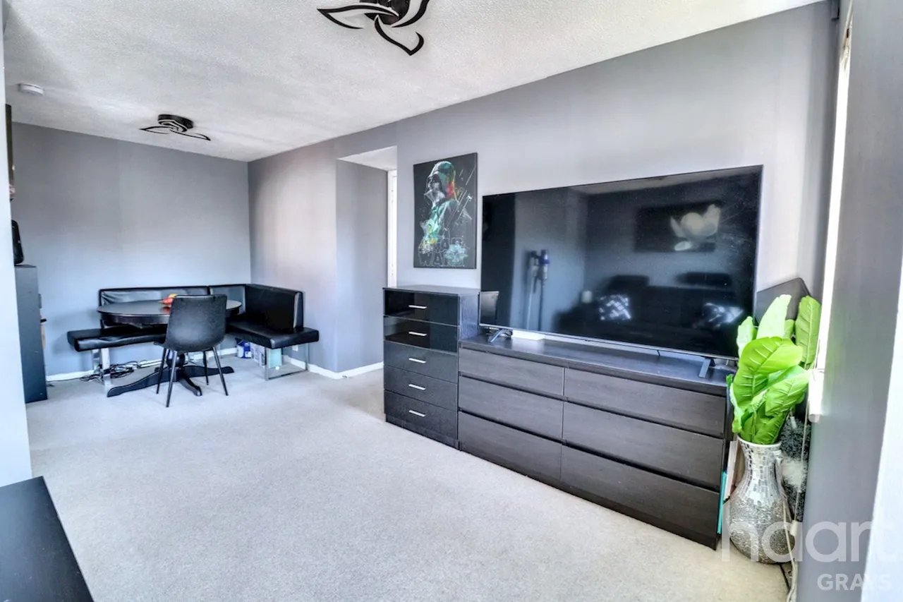 Duarte Place, Chafford Hundred, RM16, photo 4