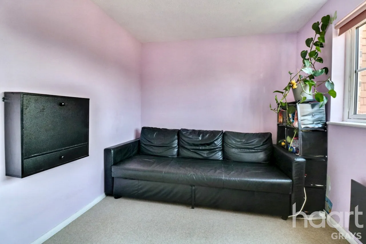 Duarte Place, Chafford Hundred, RM16, photo 11