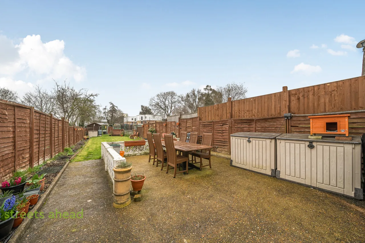 Bensham Manor Road, Thornton Heath, CR7, photo 3