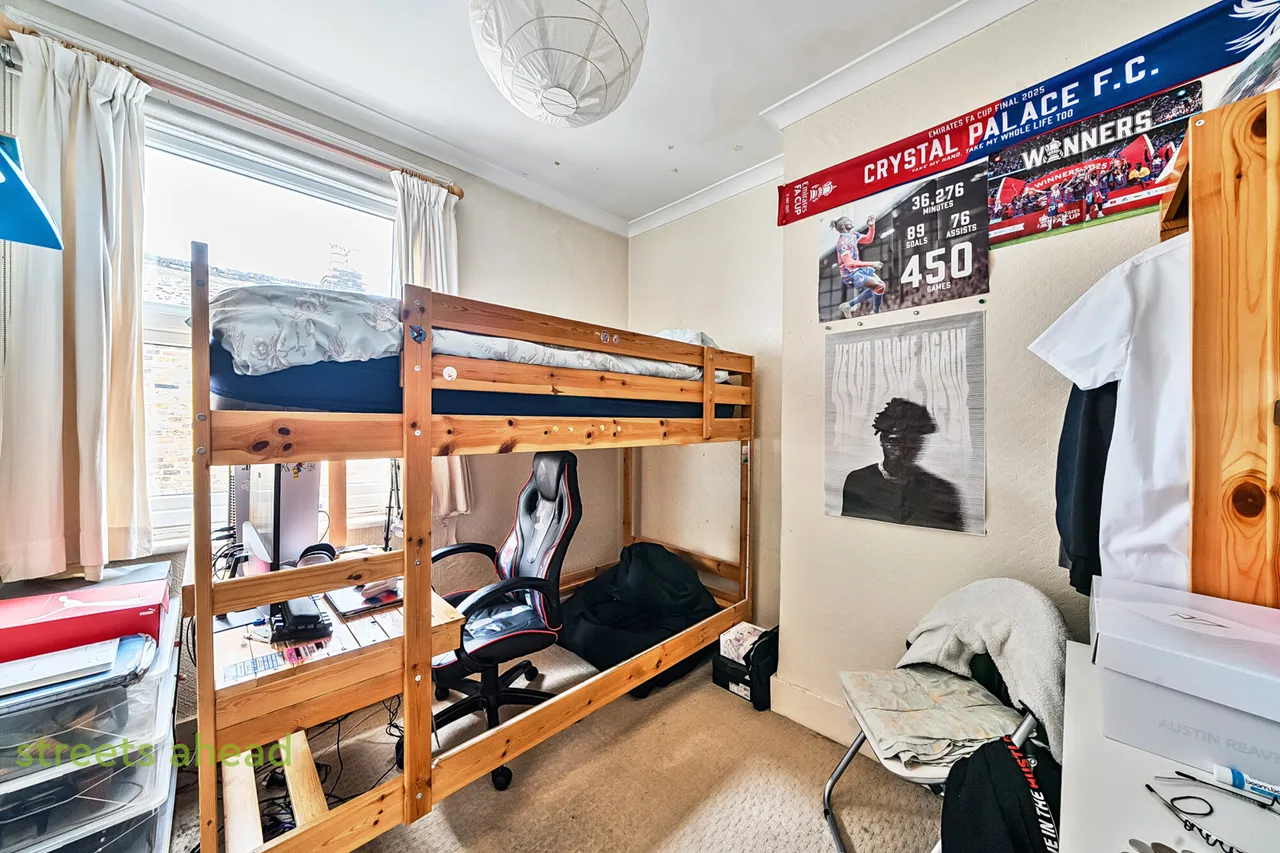 Bensham Manor Road, Thornton Heath, CR7, photo 15