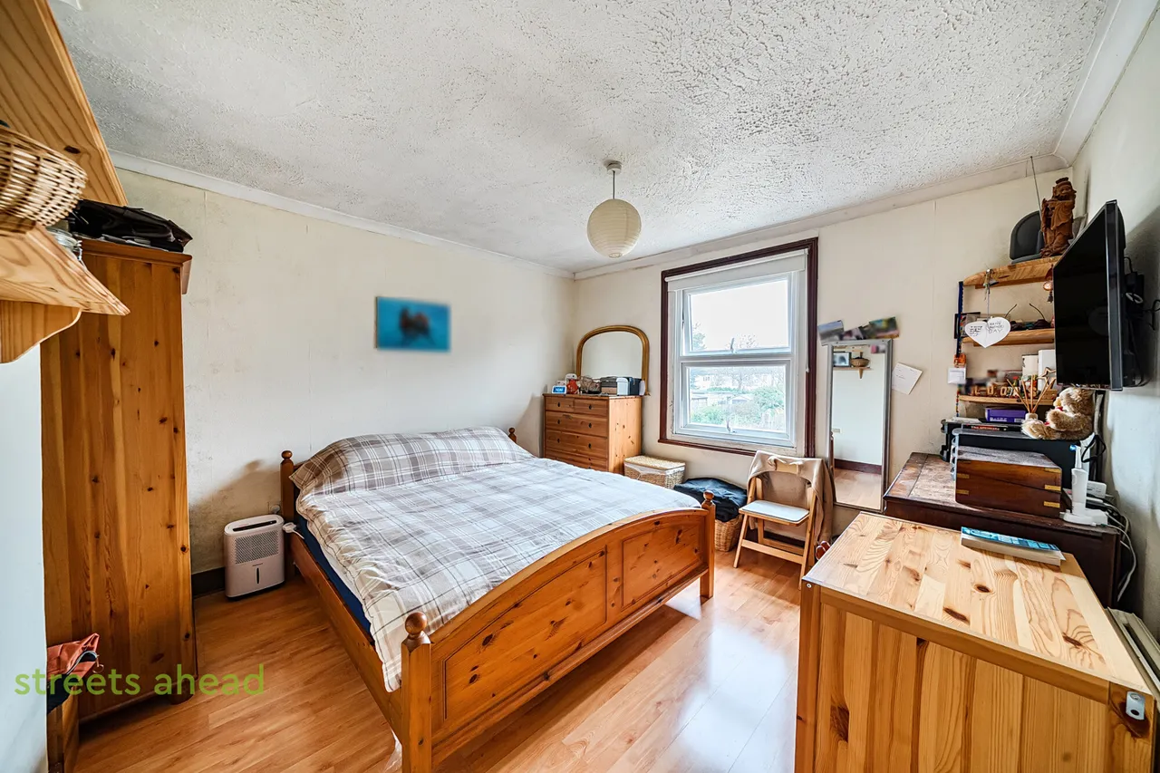 Bensham Manor Road, Thornton Heath, CR7, photo 14