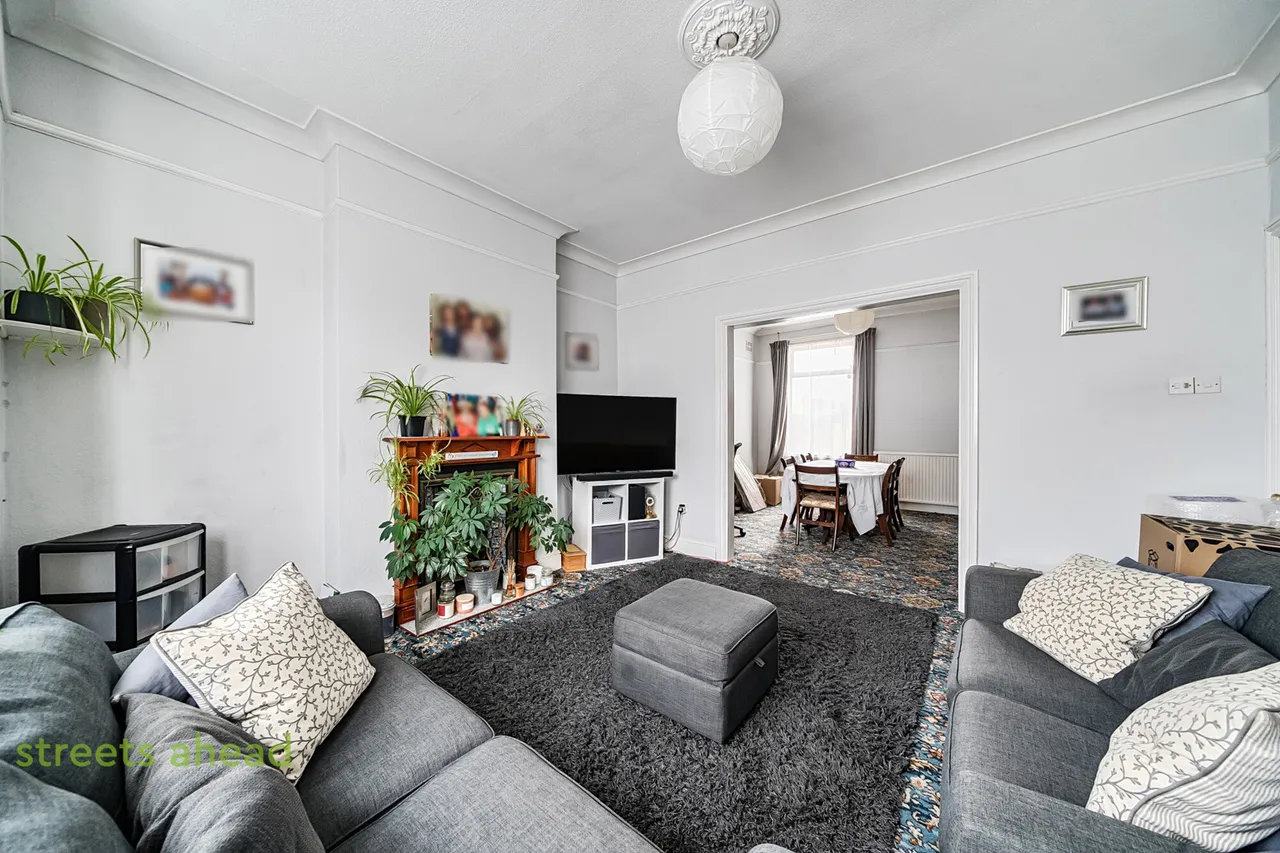 Bensham Manor Road, Thornton Heath, CR7, photo 11