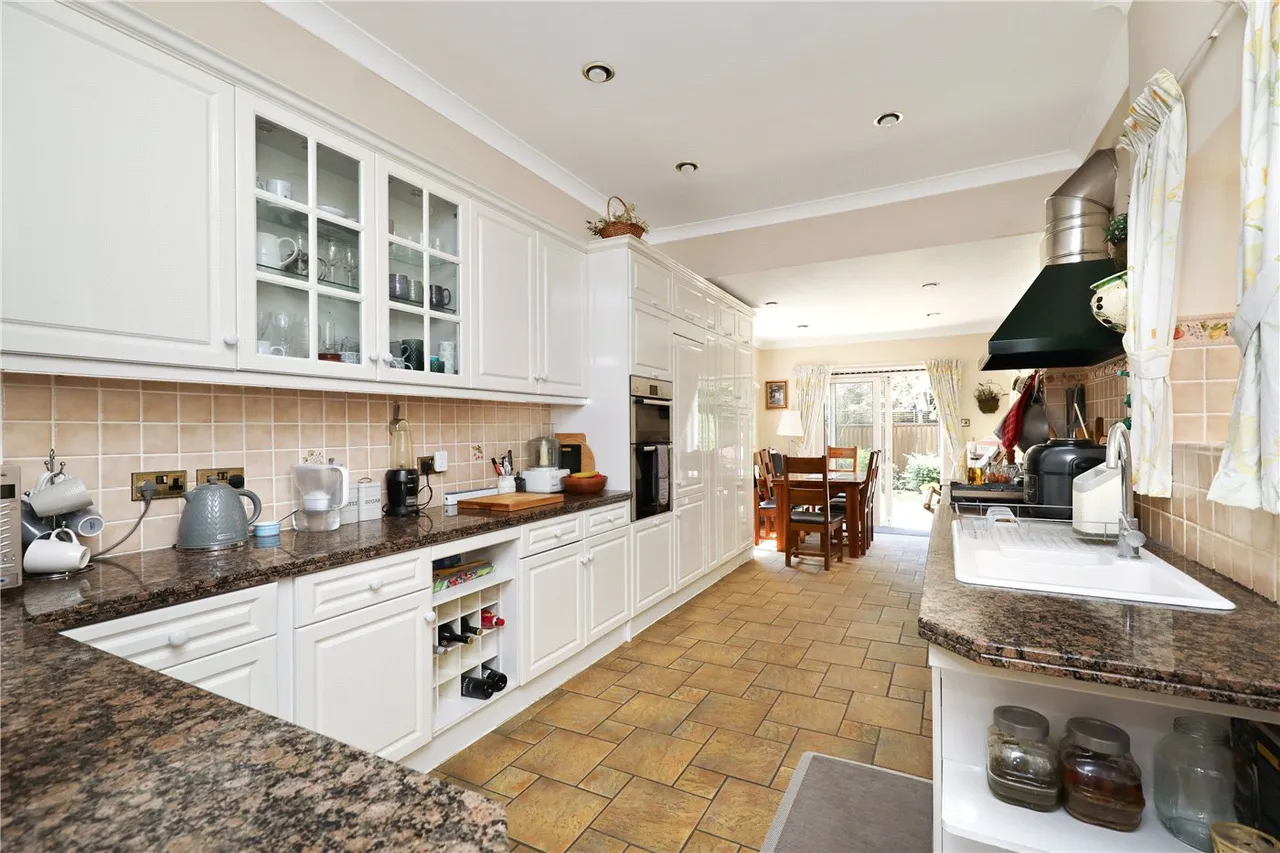 Tring Avenue, Ealing Common, London, W5, photo 10