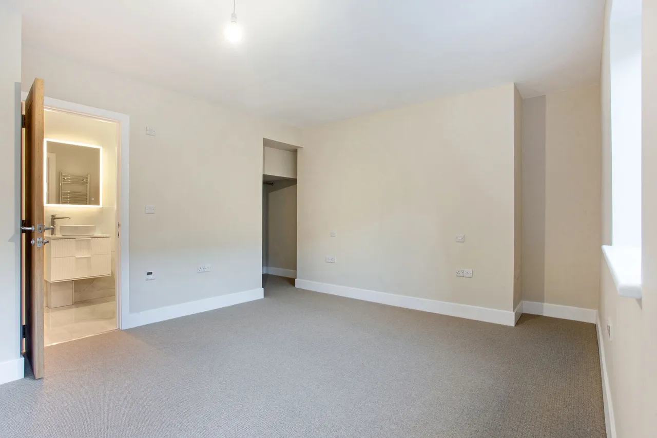 Endless Street, Salisbury, SP1, photo 9