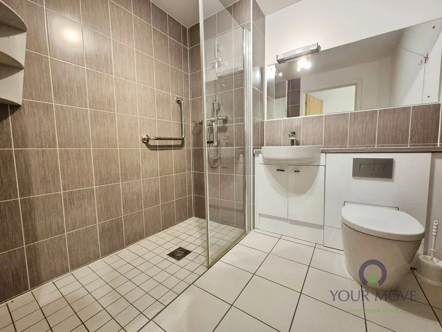 London Road, BN27, photo 6