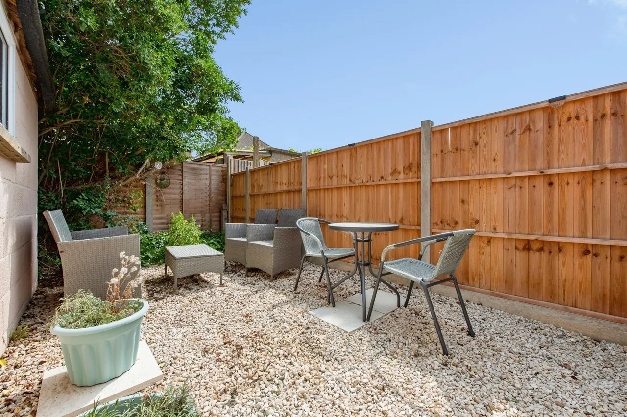 Rowan Crescent, Dartford, DA1, photo 10