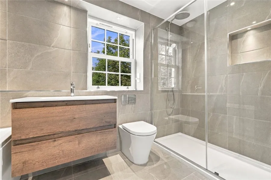 with 3 bedrooms in South End, Much Hadham, SG10, photo 8