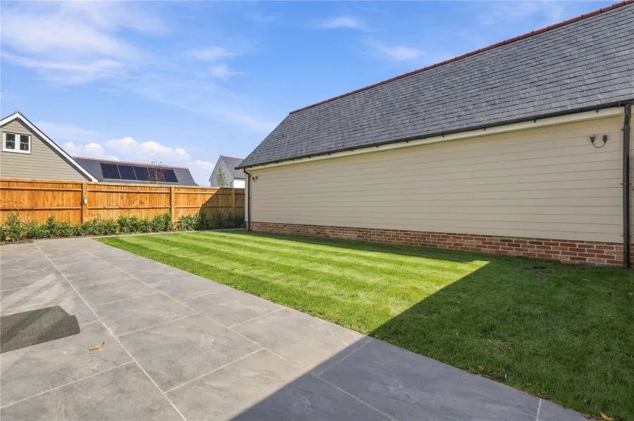 with 3 bedrooms in South End, Much Hadham, SG10, photo 18