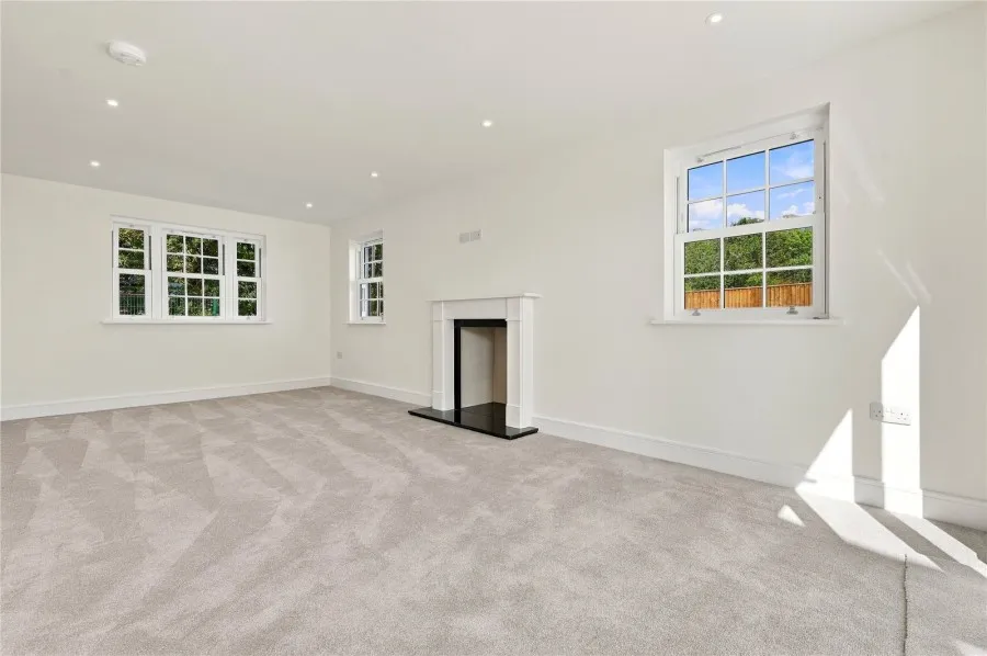 with 3 bedrooms in South End, Much Hadham, SG10, photo 4