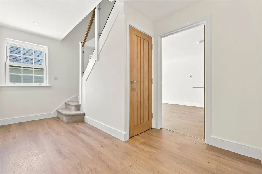 with 3 bedrooms in South End, Much Hadham, SG10, photo 2