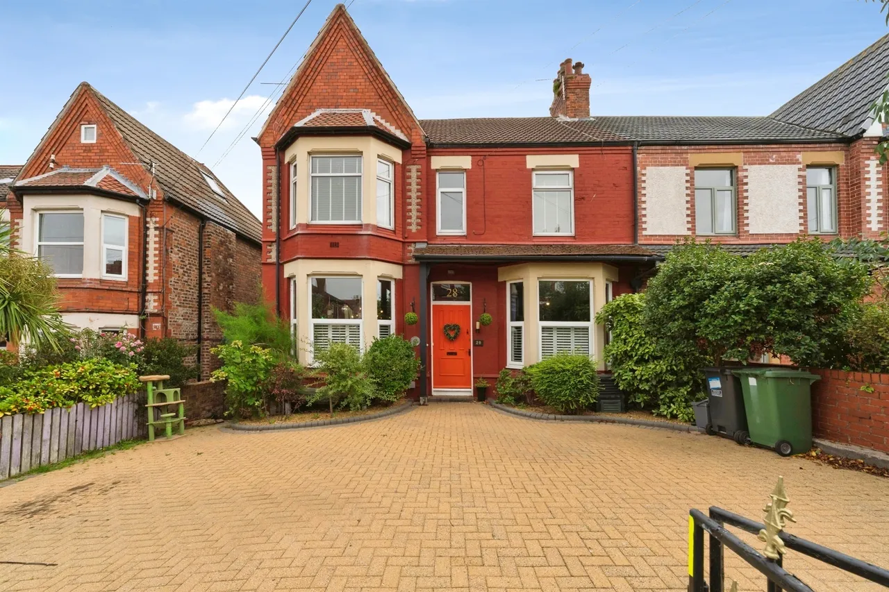 2 bed flat for sale, Holland Road, Wallasey, CH45