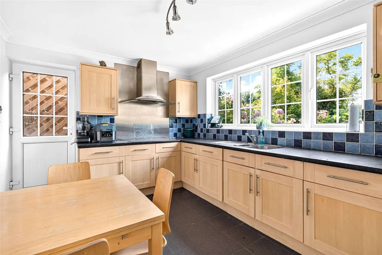 Church Lane, Loughton, Essex, IG10 1PD, photo 3