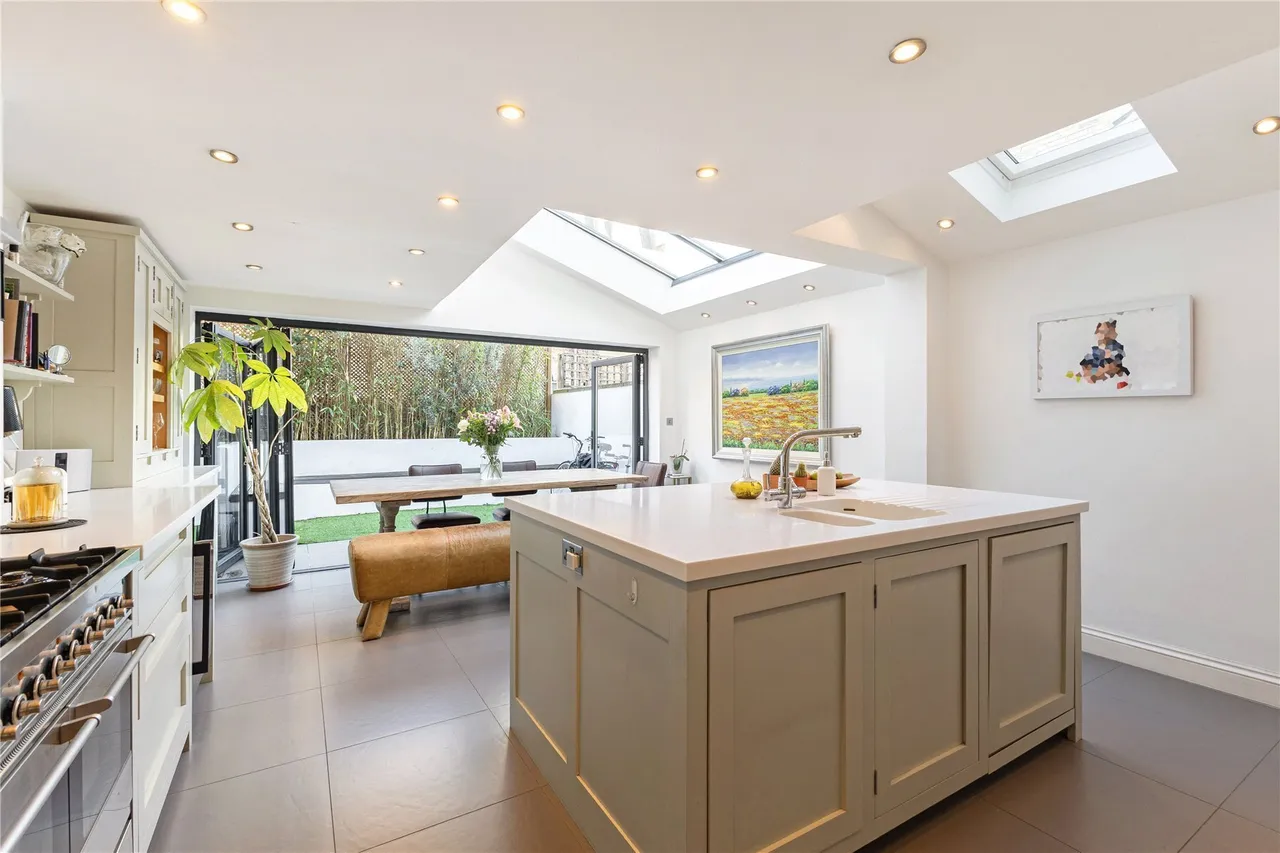 Atherton Street, London, SW11, photo 10