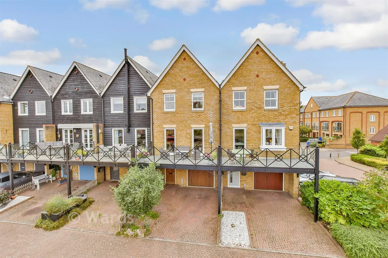 3 bed house for sale, Belvedere Road, Faversham, ME13