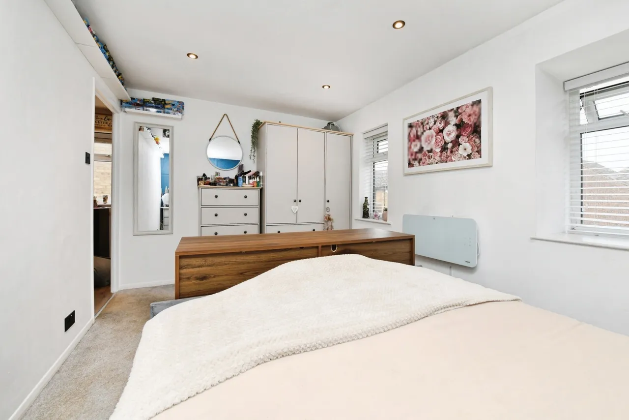 Woodcotes, Shoeburyness, Southend-on-Sea, Essex, SS3, photo 9