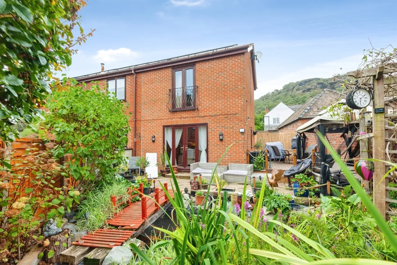 Wroxham Close, Helsby, WA6, photo 19