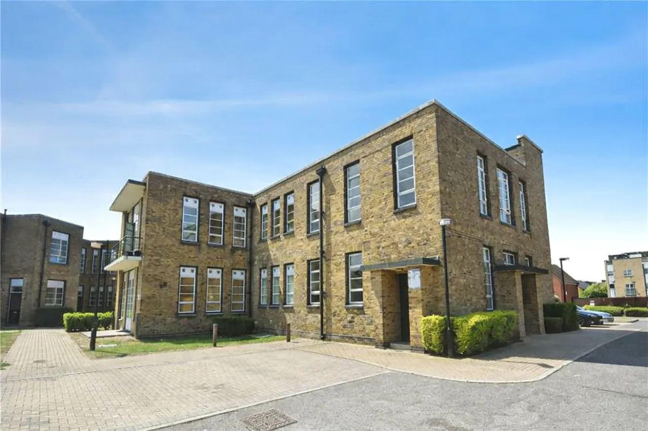 1 bed flat for sale — Pollards Close, Rochford, Essex, SS4