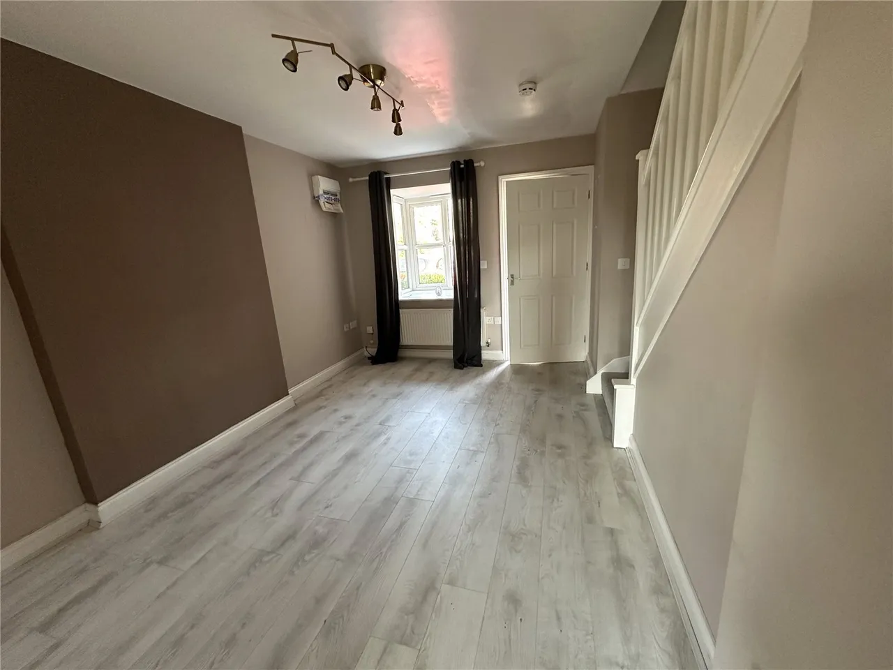 Spring Close, Kirkby-in-Ashfield, Nottingham, Nottinghamshire, NG17, photo 4