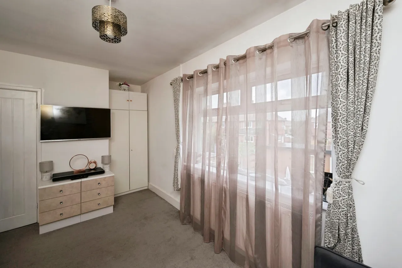 Colchester Road, Nottingham, Nottinghamshire, NG8, photo 10