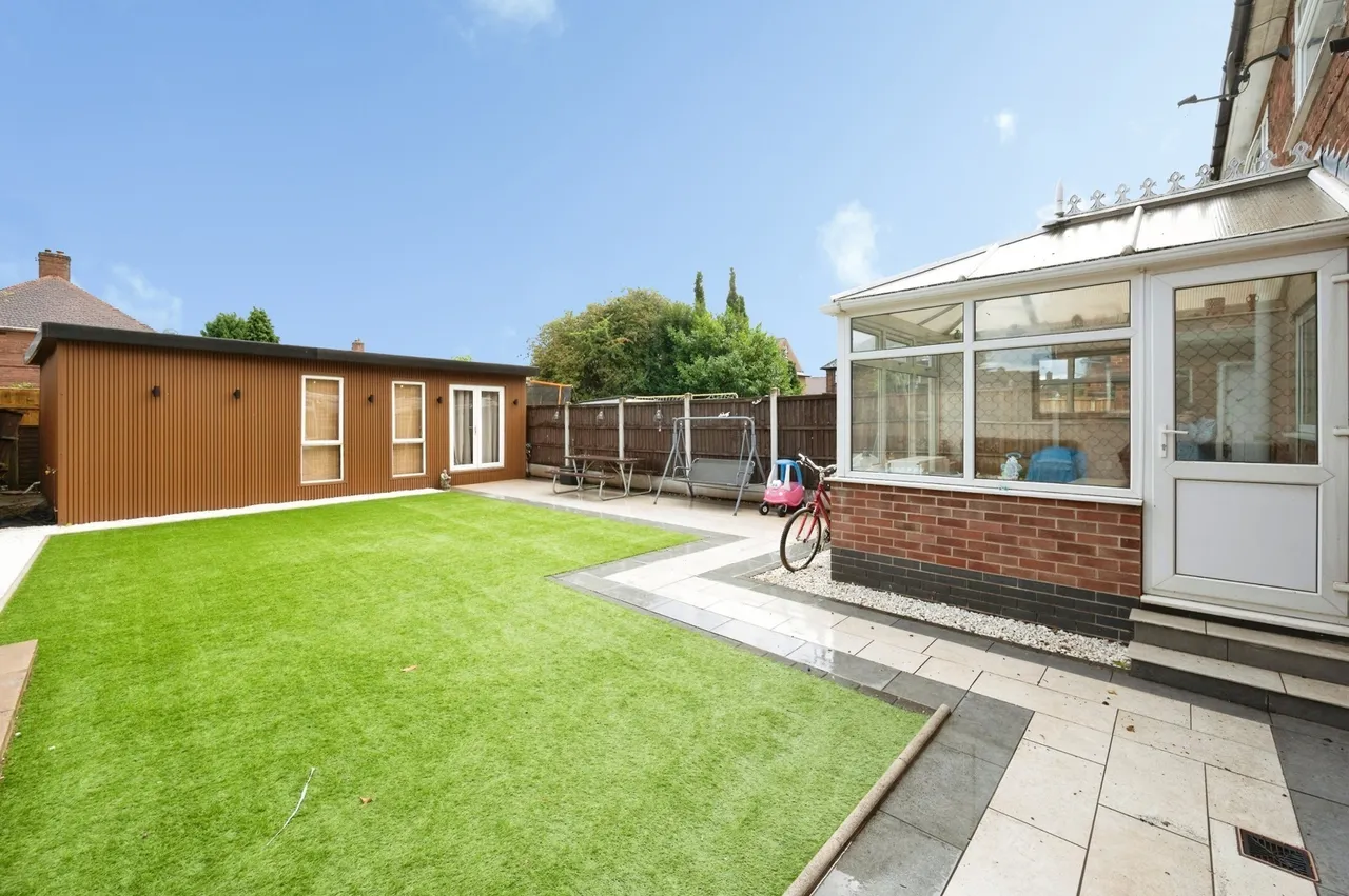 Colchester Road, Nottingham, Nottinghamshire, NG8, photo 18