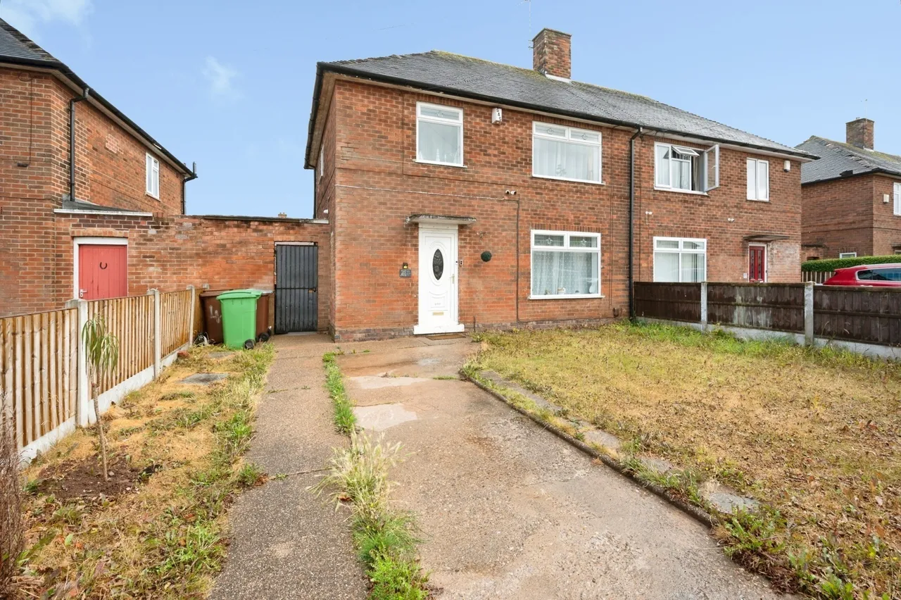 3 bed house for sale — Colchester Road, Nottingham, Nottinghamshire, NG8