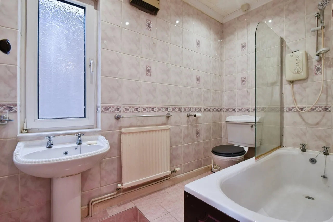 Pontamman Road, Ammanford, SA18, photo 13