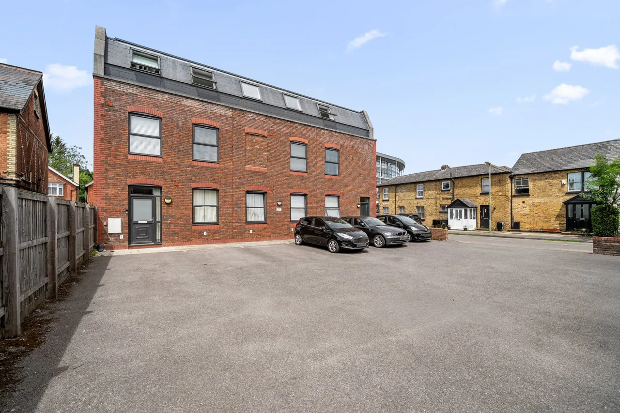 Station Road, Addlestone, KT15, photo 14