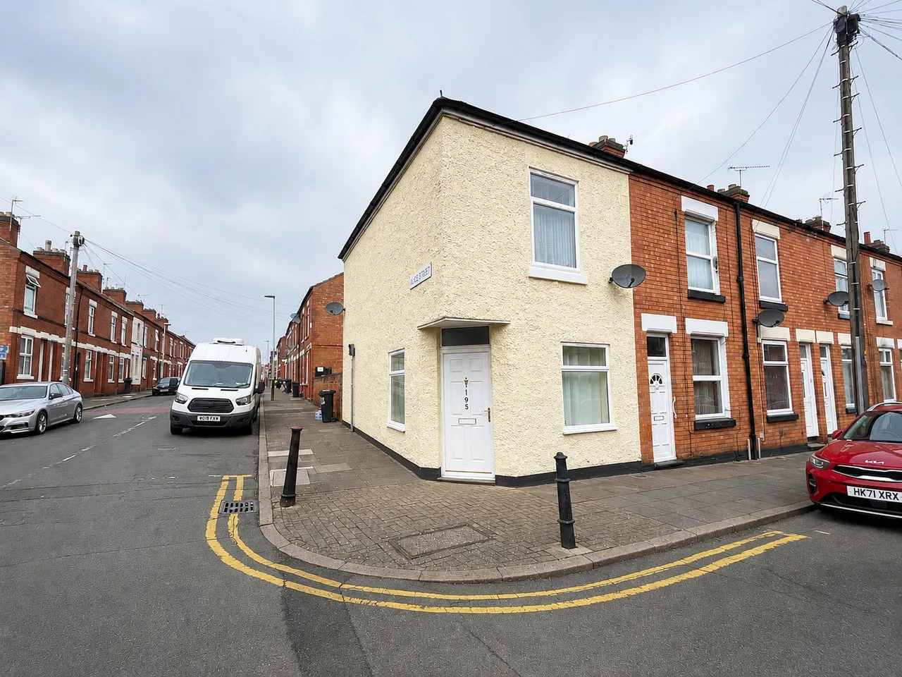 2 bed house to rent — Western Road, Leicester, LE3