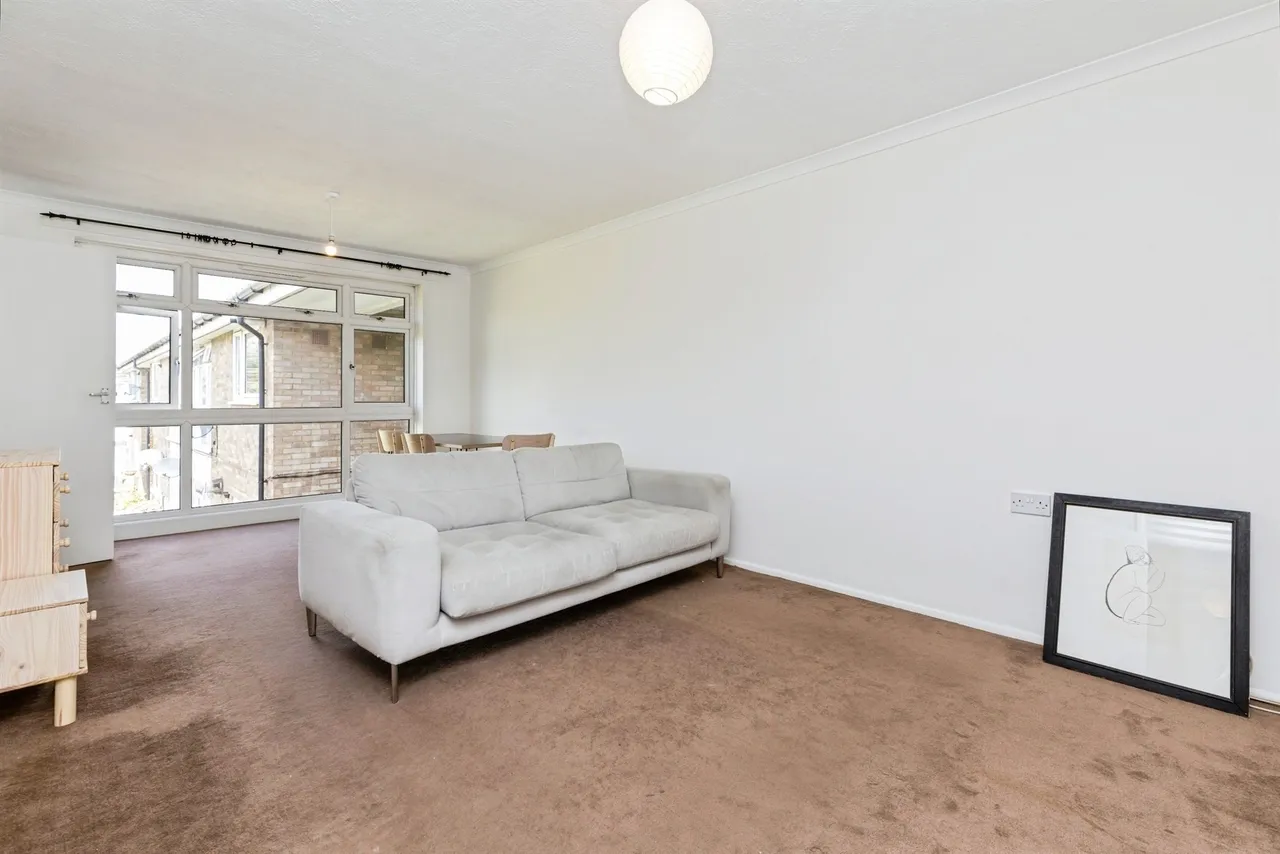 New Street, Horsham, RH13, photo 2