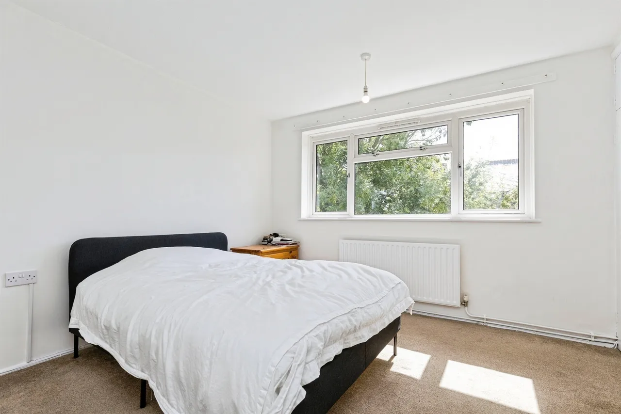 New Street, Horsham, RH13, photo 8