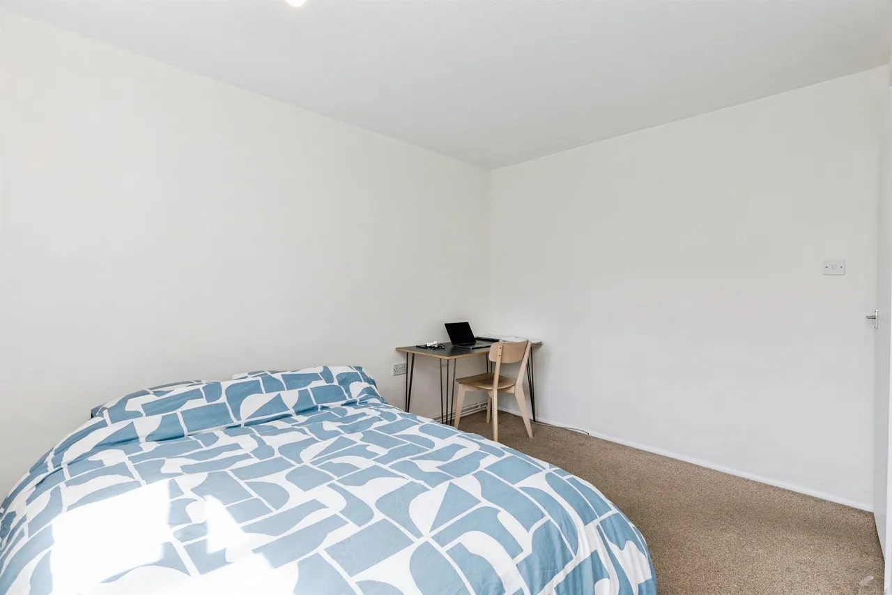New Street, Horsham, RH13, photo 11