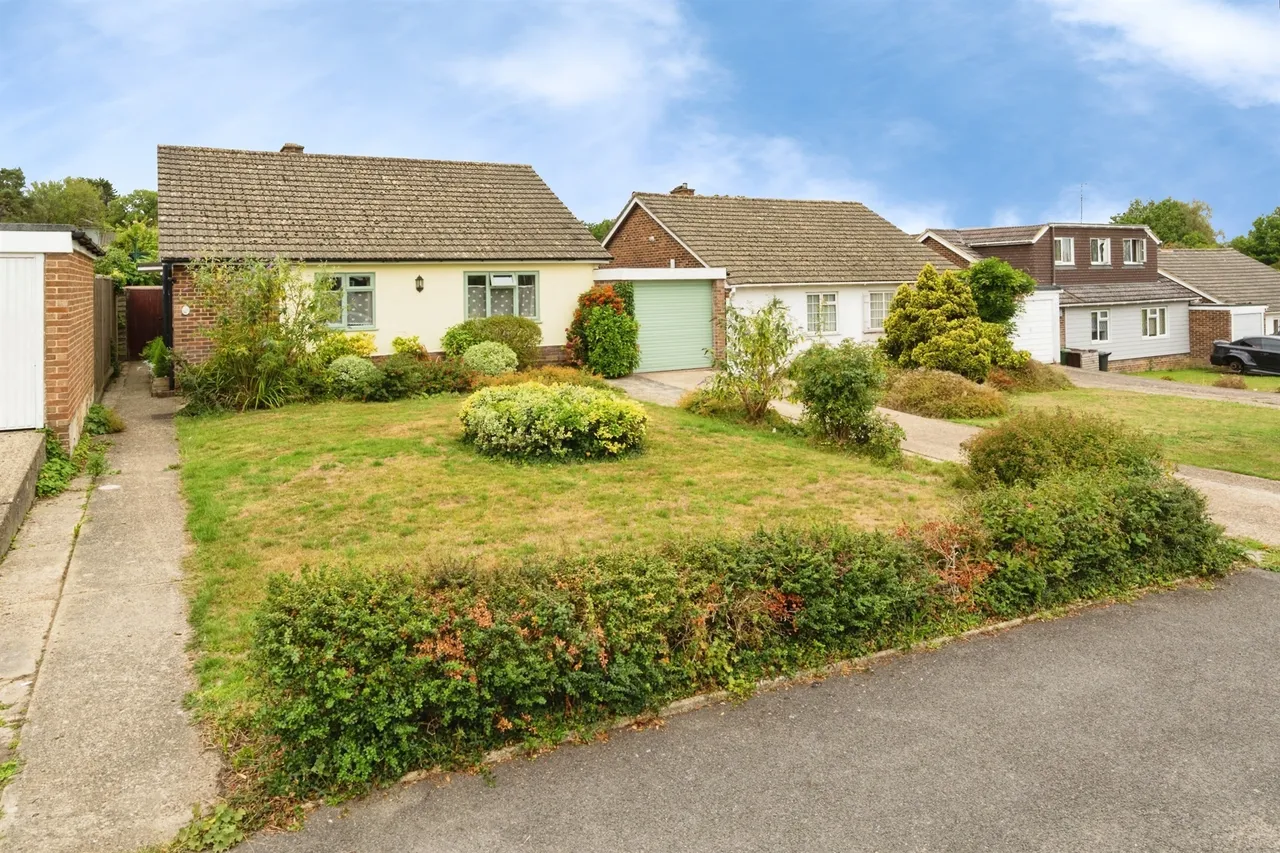 2 bed house for sale — Broadmead, Tunbridge Wells