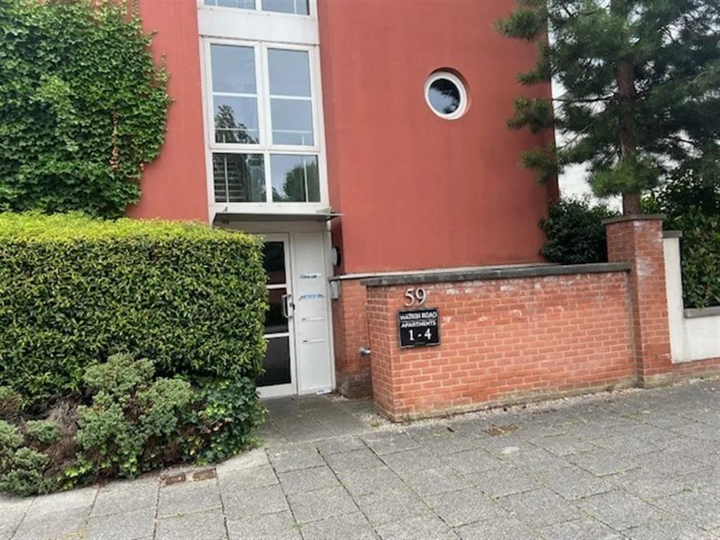 2 bed flat for sale — Watkin Road, Leicester