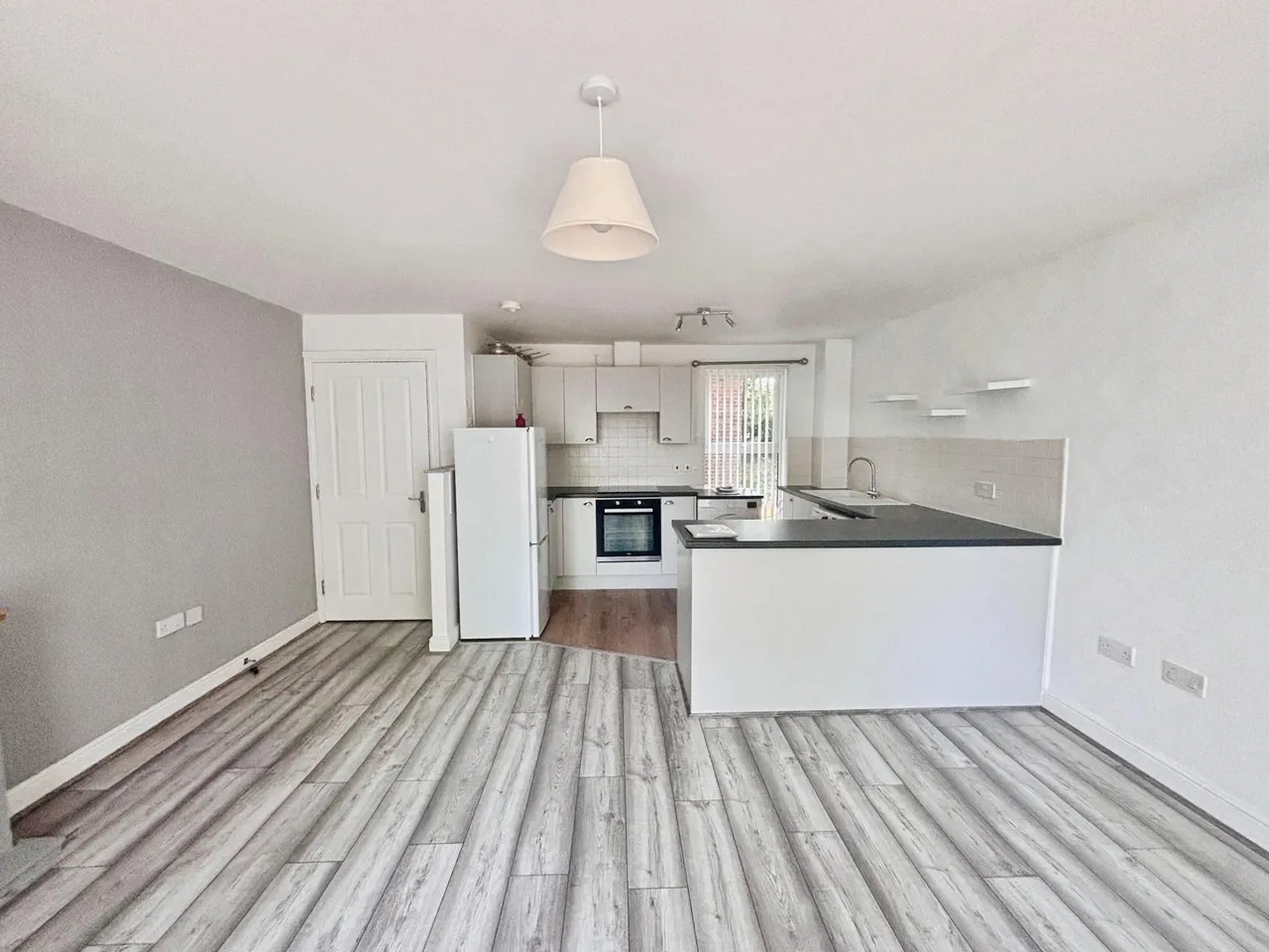 Hessle Road, Hull, HU4, photo 9