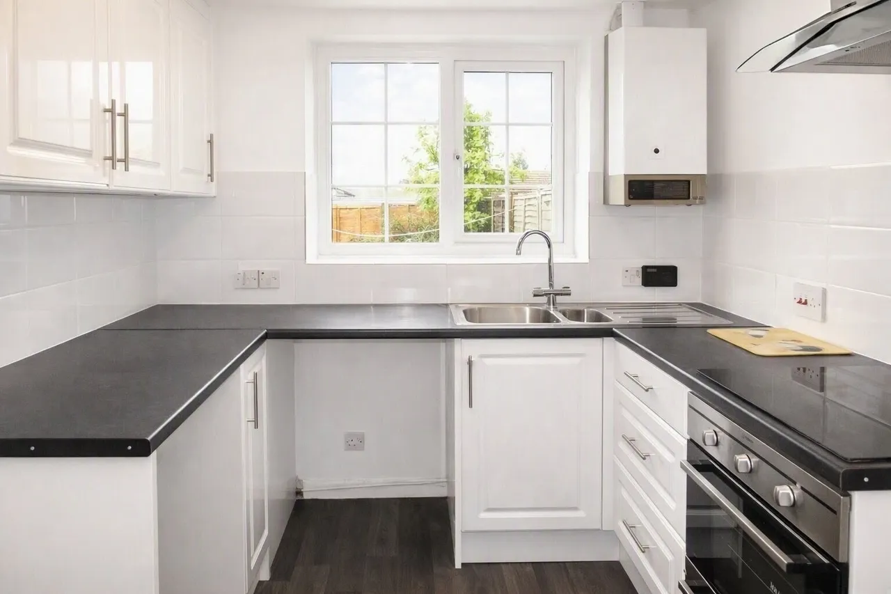 Barlavington Way, Midhurst, GU29, photo 4