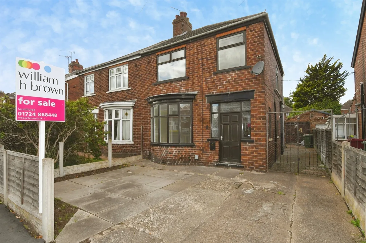 3 bed house for sale — King Edward Street, SCUNTHORPE