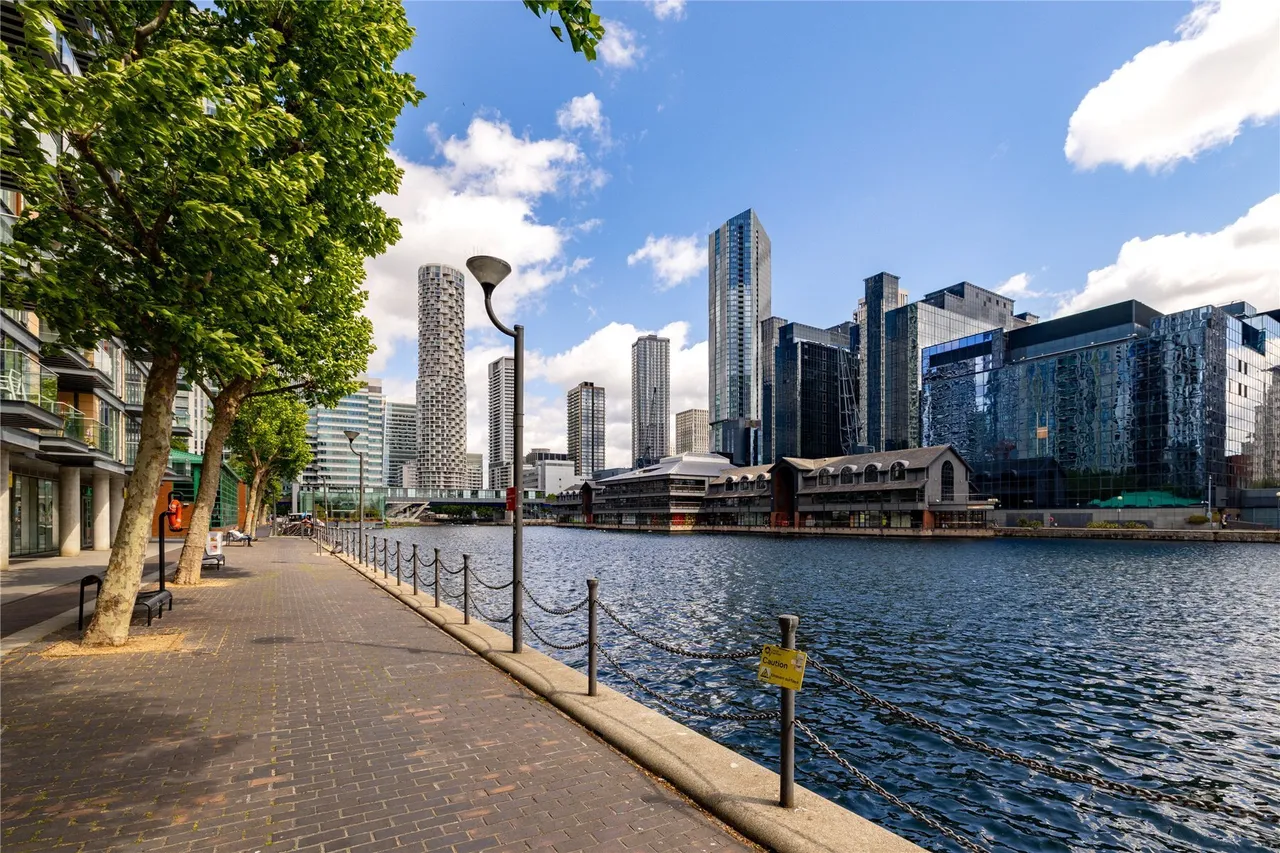 Millharbour, London, E14, photo 11