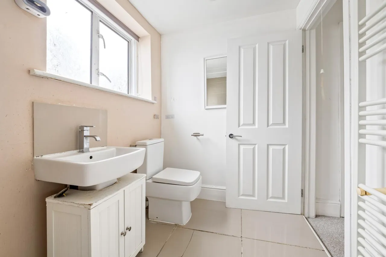 Alberta Avenue, Cheam, SM1, photo 18