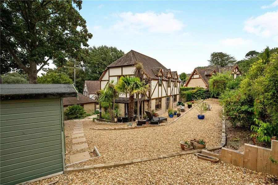 Woodlands, Totland Bay, PO39, photo 19