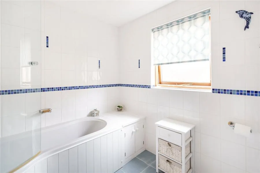 Woodlands, Totland Bay, PO39, photo 16