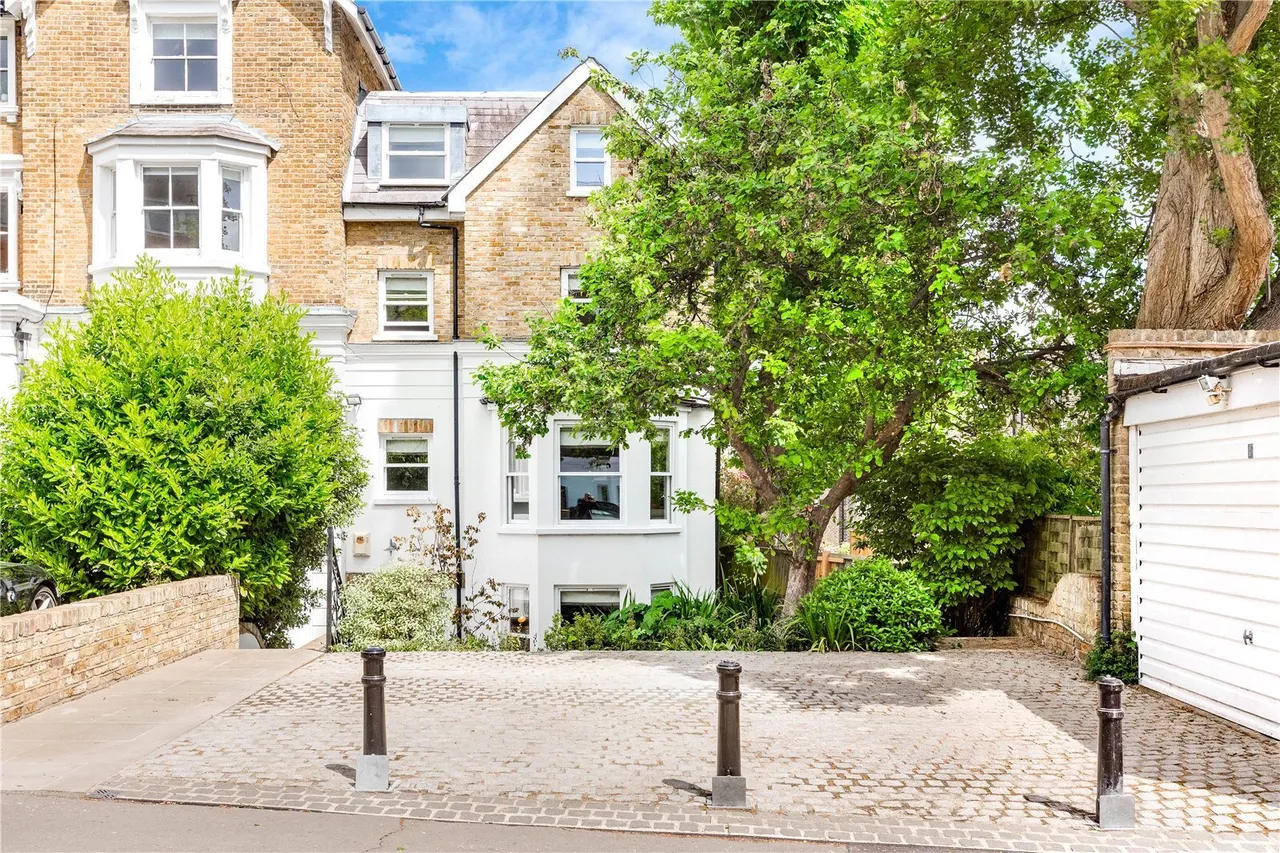 5 bed house to rent, Marlborough Road, Richmond, TW10
