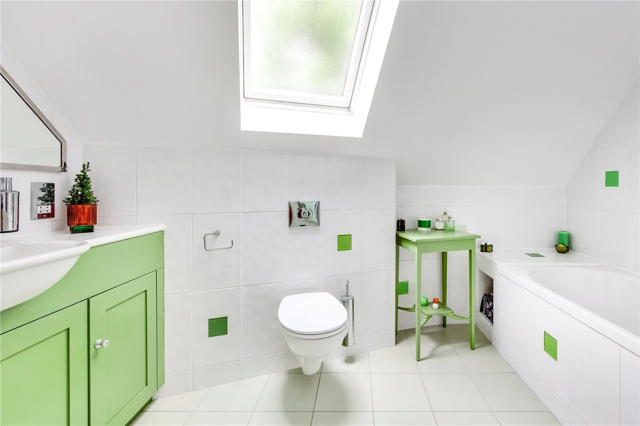 Marlborough Road, Richmond, TW10, photo 12